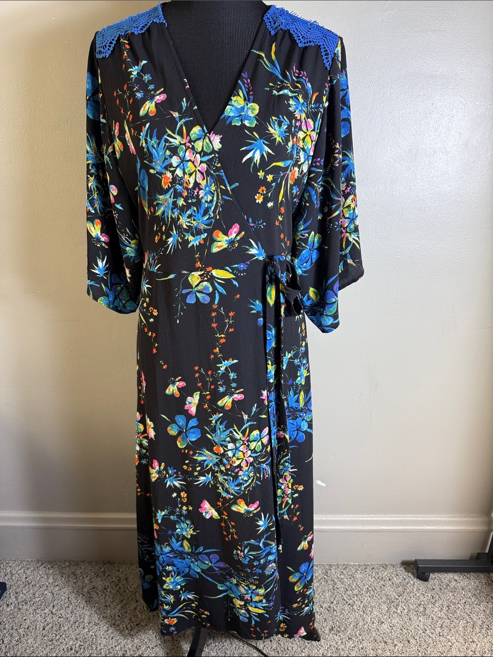 Liquorish Black Floral Kimono Wrap Maxi Dress Sz 16/44